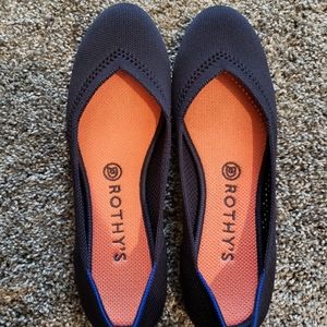 Navy lattice rothys flats